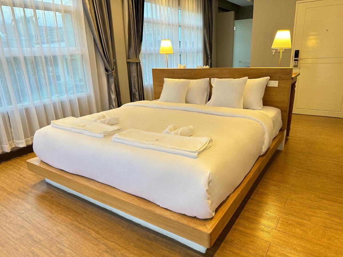 The White House Rachamankha เดอะ ไวท์เฮ้าส์ ราชมรรคา Hostel Chiang Mai Exterior photo