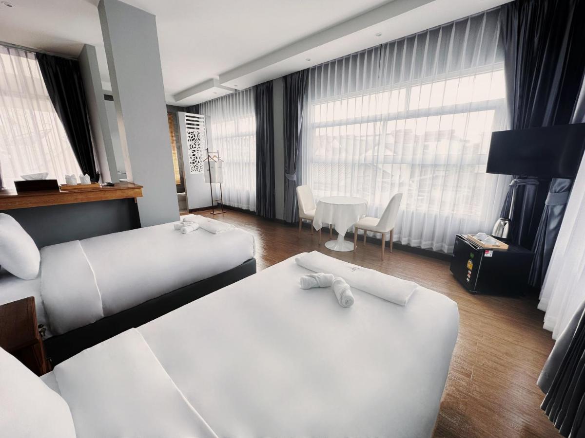 The White House Rachamankha เดอะ ไวท์เฮ้าส์ ราชมรรคา Hostel Chiang Mai Exterior photo
