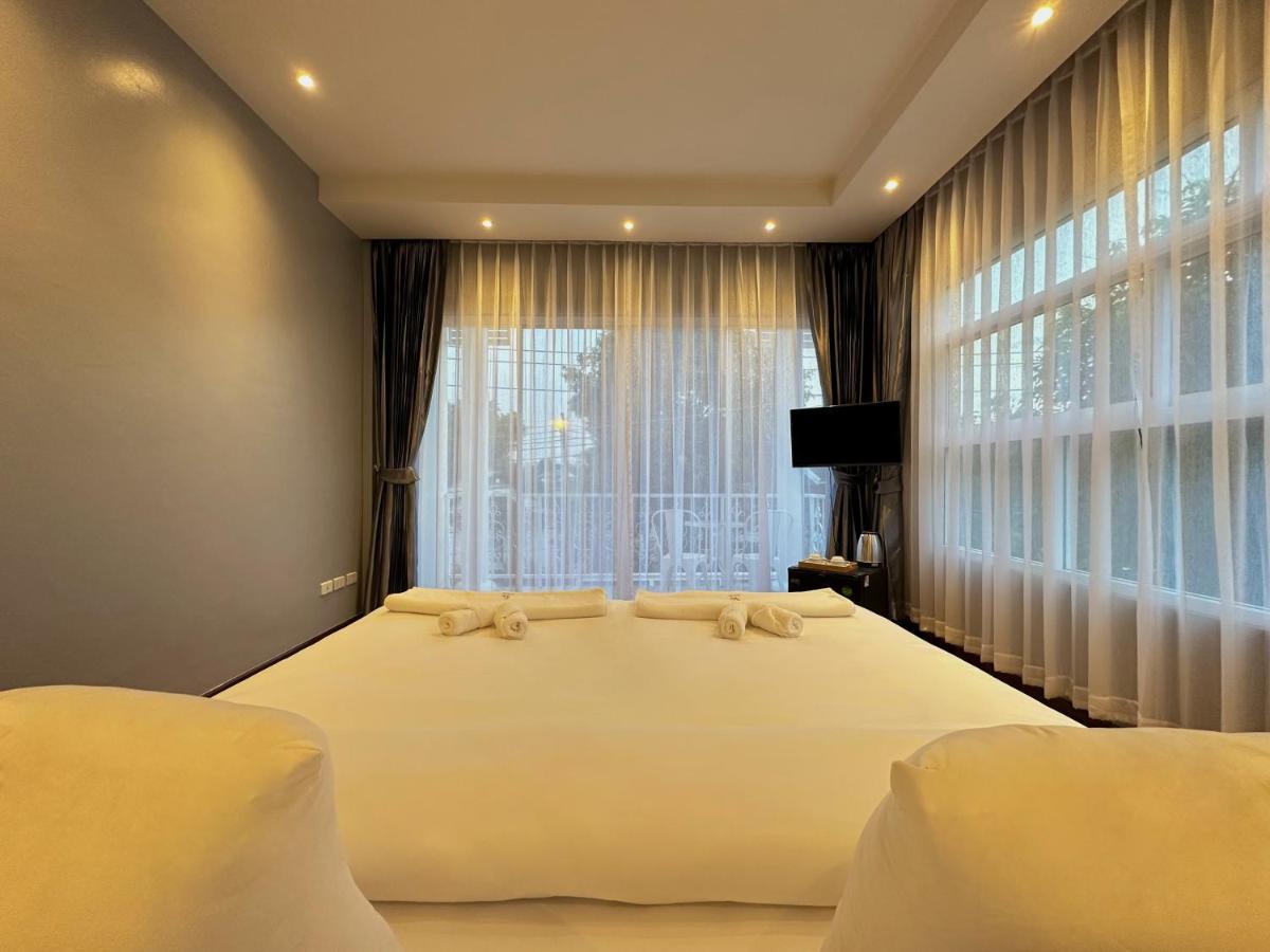 The White House Rachamankha เดอะ ไวท์เฮ้าส์ ราชมรรคา Hostel Chiang Mai Exterior photo