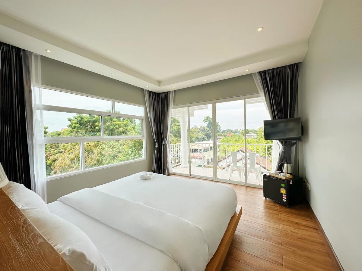 The White House Rachamankha เดอะ ไวท์เฮ้าส์ ราชมรรคา Hostel Chiang Mai Exterior photo