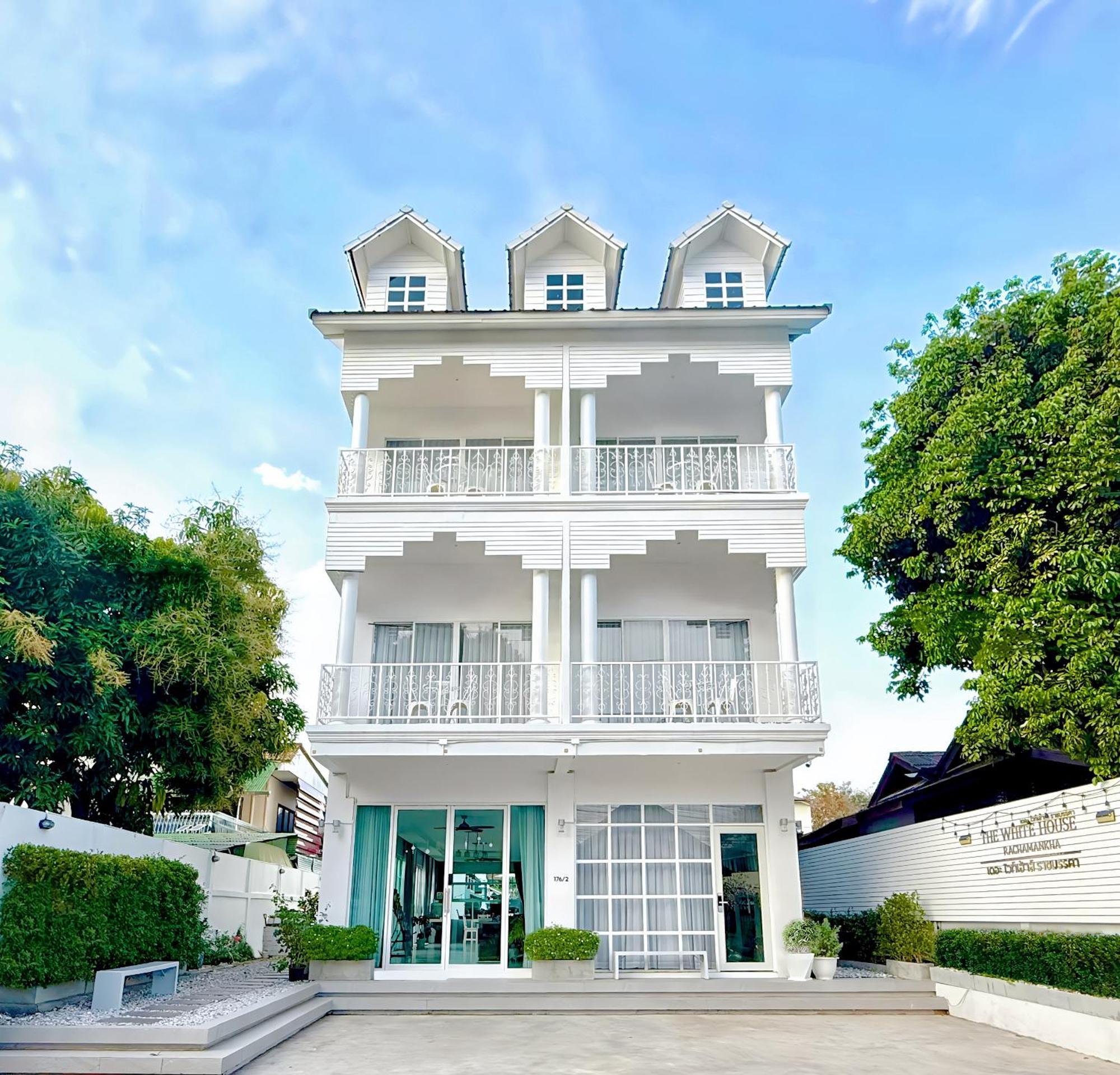 The White House Rachamankha เดอะ ไวท์เฮ้าส์ ราชมรรคา Hostel Chiang Mai Exterior photo
